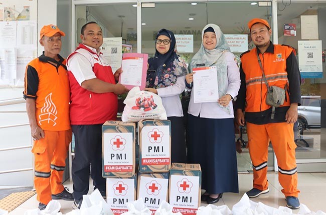 PMI Jaksel Distribusikan 1.900 Paket Sembako Pada 19 Kelurahan Di Jakarta Selatan