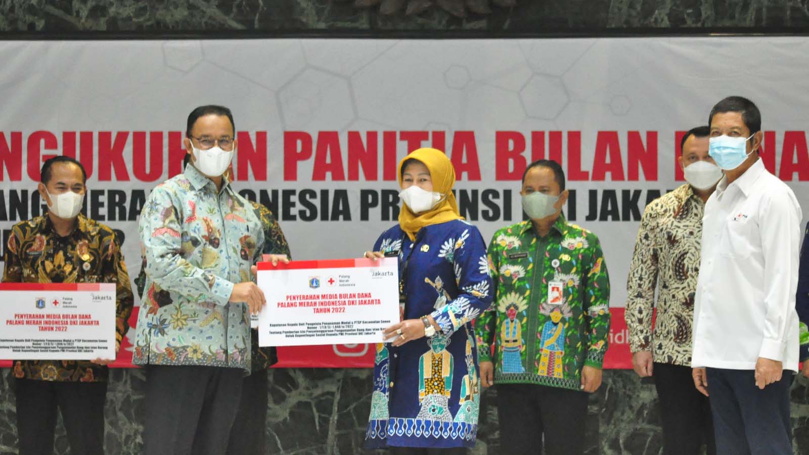 Targetkan Rp 34 M, Anies Baswedan Kukuhkan Panitia Bulan Dana PMI DKI Jakarta 2022