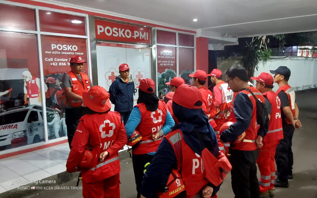 PMI Jaktim Kirim Bantuan Ke Cianjur