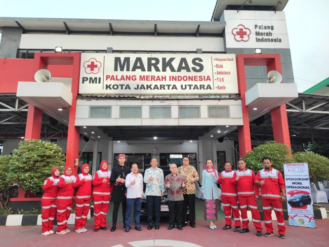 PMI Jakut Terima Hibah Satu Unit Mobil Operasional