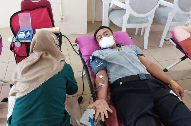 Donor Darah dan Spirit Tolong Menolong Ala Masjid Green Park View