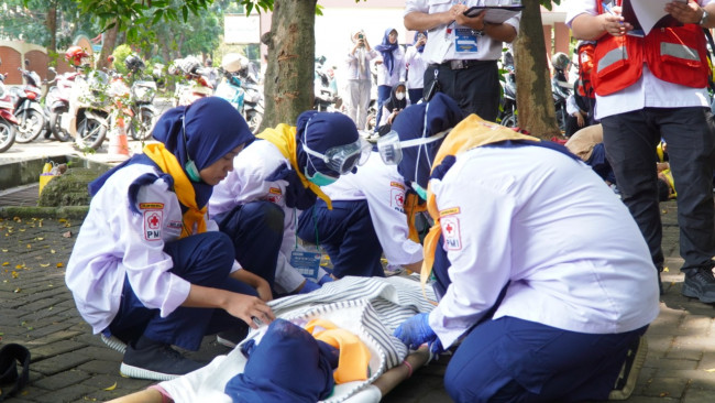 Tingkatkan Kemampuan dan Ketangkasan, Ratusan Anggota PMR Ikuti LCT
