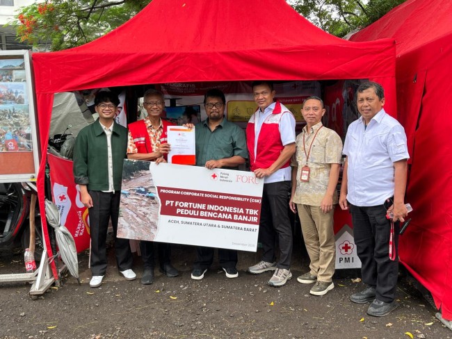 PT. Fortune Indonesia Tbk Serahkan Donasi Banjir Sumatera Melalui PMI DKI Jakarta