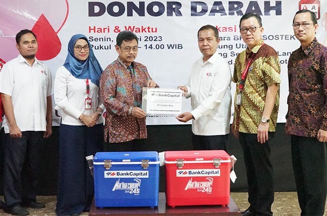 Peduli Sesama, Bank Capital Berikan Puluhan CoolBox Pada PMI DKI Jakarta