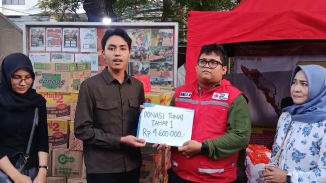 Peduli Banjir Sumatera, Ikatan Remaja Masjid Baitulrahim Salurkan Natura dan Uang Tunai Melalui PMI