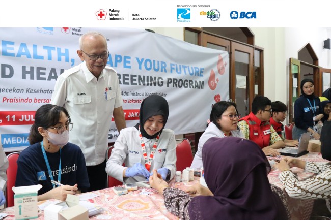 PMI Jaksel Gandeng PT. Praisindo Teknologi, Dukcapil dan Bank BCA Dalam Kolaborasi Layanan Kesehatan Di SMKN 47 Jakarta