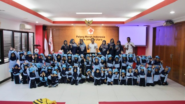 Tumbuhkan Rasa Kepedulian Sejak Dini, PMI Jakut Beri Edukasi Kebencanaan Kepada Murid RA Hibullah
