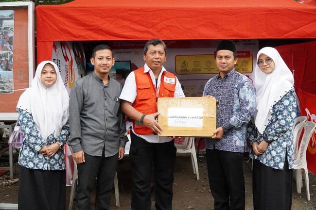 SMP Islam Terpadu Insan Mubarak Salurkan Bantuan Kemanusiaan Untuk Bencana Di Sumatera