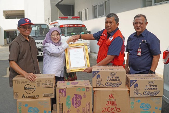 Solidaritas Untuk Flores, SSEK Law Firm Salurkan Donasi Kemanusiaan Melalui PMI Provinsi DKI Jakarta
