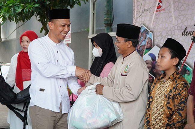 Buka Puasa dan Santunan Anak Yatim PMI Jakut