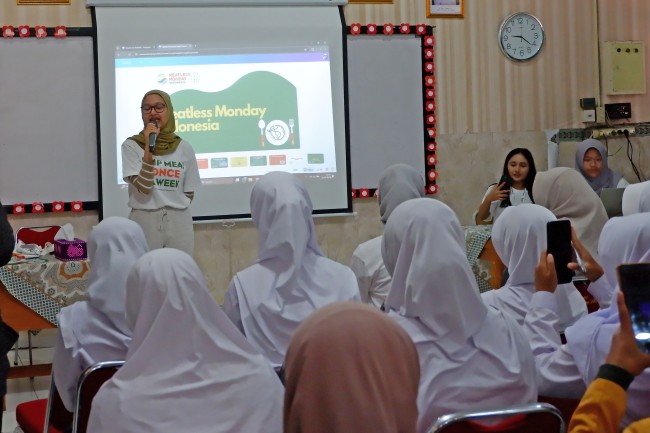 PMI Jaktim dan Jalin Foundation Ajak Siswa SMAN 58 Jakarta Peduli Iklim Lewat Workshop Green Fun Fest
