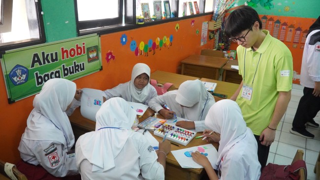Jalin Kerjasama Internasional, INJE University Melaksanakan Kegiatan International Volunteer Program Di SDN Kedoya Utara 09 Jakarta