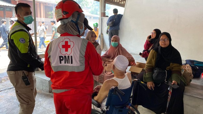 Kebakaran Komplek BPK, PMI Jakbar Kerahkan Ambulans Dan Tim Medis