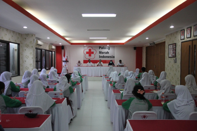 Siswa SDN 05 Kalibaru Melakukan Kunjungan Study ke Markas PMI Jakut