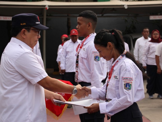 PMI Jakut Melantik 26 Peserta Diklatsar KSR