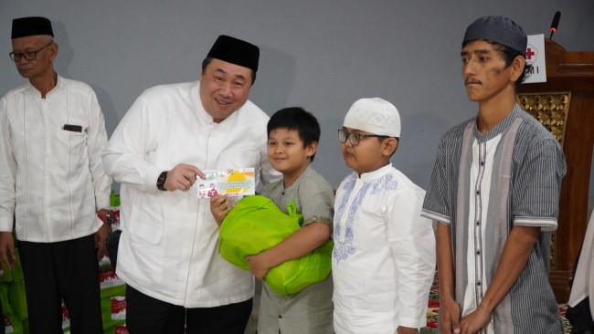 PMI Kota Jakarta Pusat Salurkan 600 Paket Bantuan dalam program “Bakti PMI Ramadhan Peduli 2026”