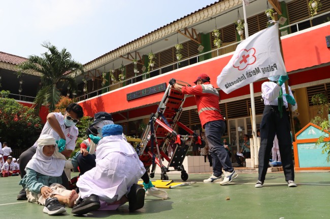 Ambulans Pmi Jaksel Support Puluhan Sekolah Selama Berlangsungnya MPLS