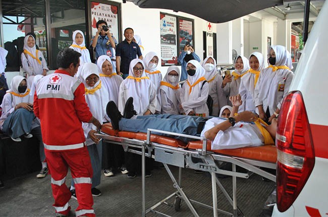 Siswa MAN 21 Dapat Edukasi Donor Darah Dan Kebencanaan