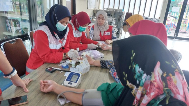 Pasca Banjir, PMI Jakbar Gelar Layanan Kemanusiaan