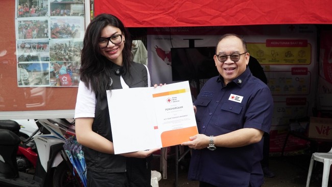 PMI DKI Jakarta Terima Donasi Rp5 Juta dari Act Your Thoughts Movement untuk Bencana Banjir Bandang di Sumatera