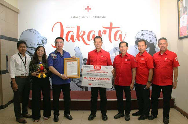 Bantu Penyintas Gempa Cianjur, PT. Hasjrat Abadi Salurkan Donasi Melalui PMI DKI Jakarta