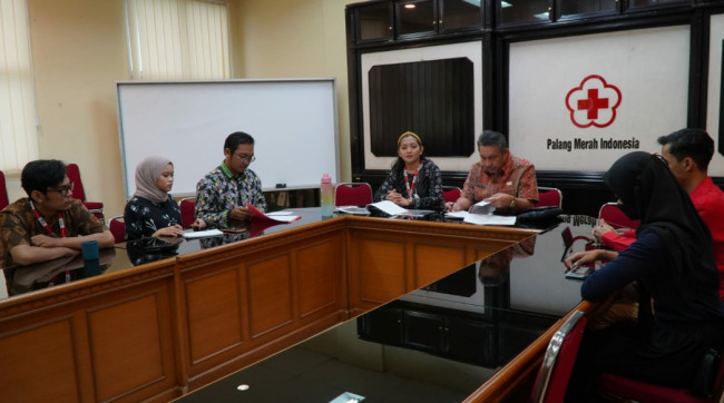 Audiensi UKM STIKOM CKI, PMI DKI Jakarta Siap Dukung Pameran Foto Ruang Dimensi Waktu