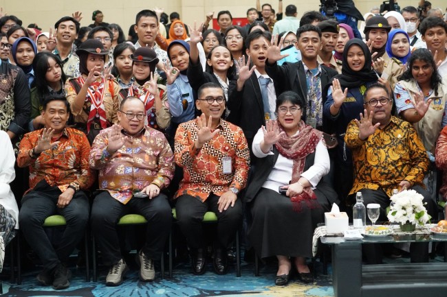 Hadiri Puncak Hardiknas 2026, Beky Mardani Apresiasi Kolaborasi Dinas Pendidikan Dalam Pembinaan Karakter Anak Melalui Wadah PMR