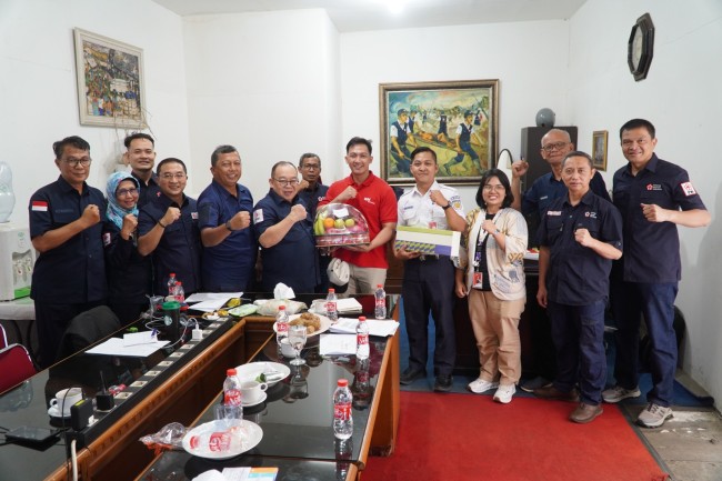 KAI Commuter Berikan Apresiasi kepada PMI DKI Jakarta atas Respons Cepat Penanganan Kecelakaan KA Bekasi Timur