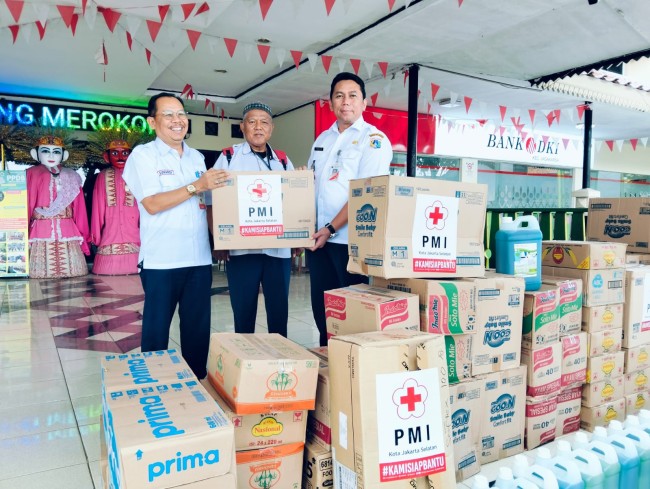 Respon Cepat Musibah Banjir, PMI Jaksel Distribusikan Bantuan Logistik Di 6 Kecamatan