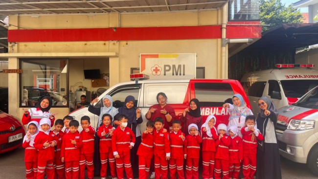 TK Azhari Islamic School Kunjungi Markas PMI Jaksel