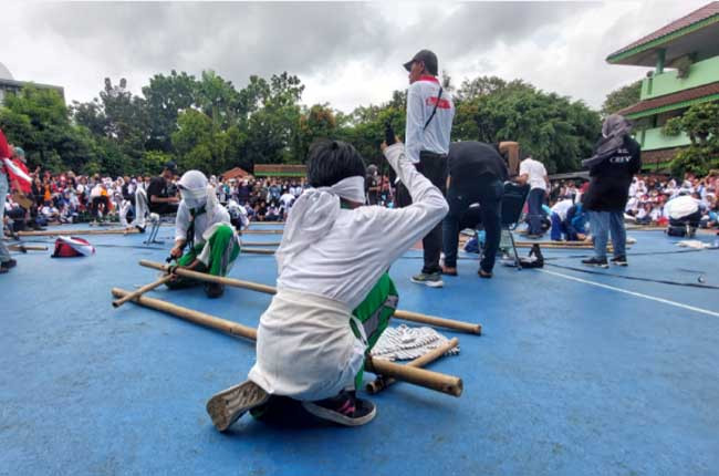 1.000-an Pelajar Ramaikan Lomba PMR di SMP 215